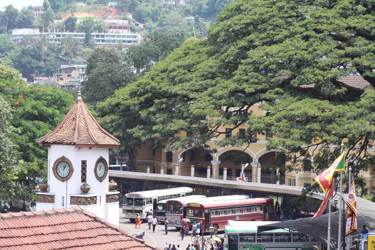 Kandy Tower Inn Экстерьер фото